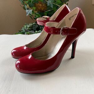 COPY - Red Faux Patent Leather 4” heel Mary Jane Shoes Size 7.5